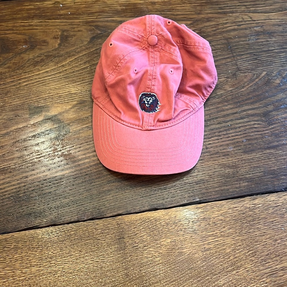 lmu hat